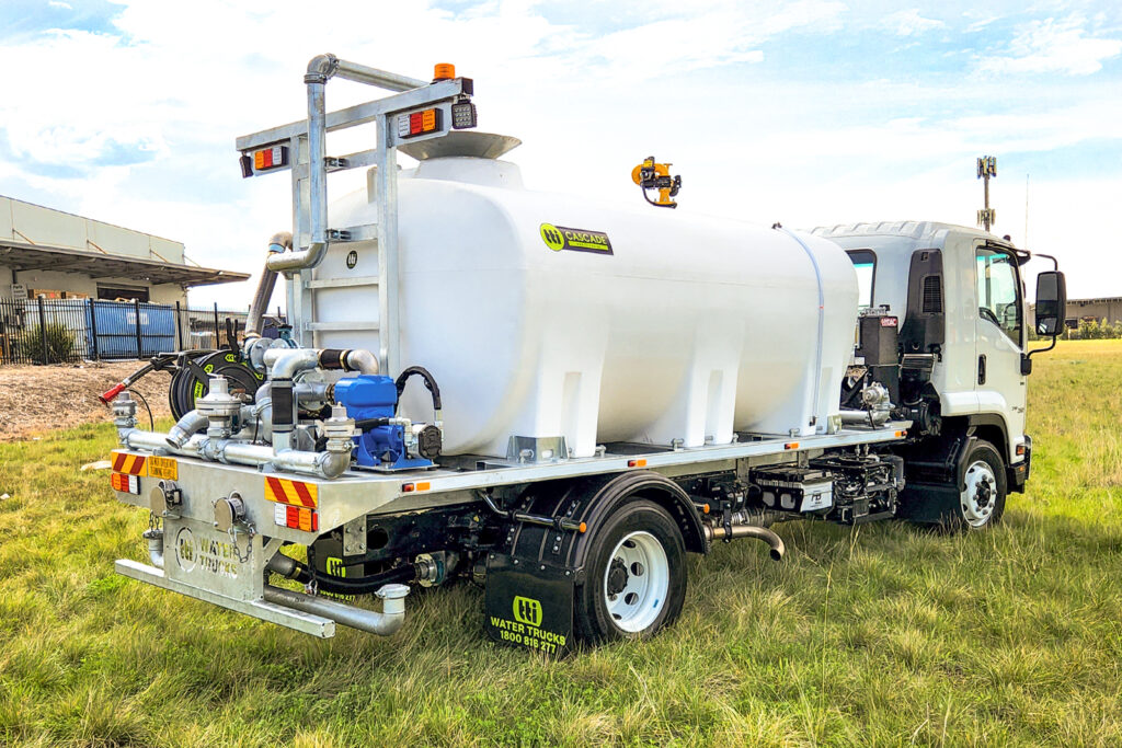 Cascade 8,000L Water Truck